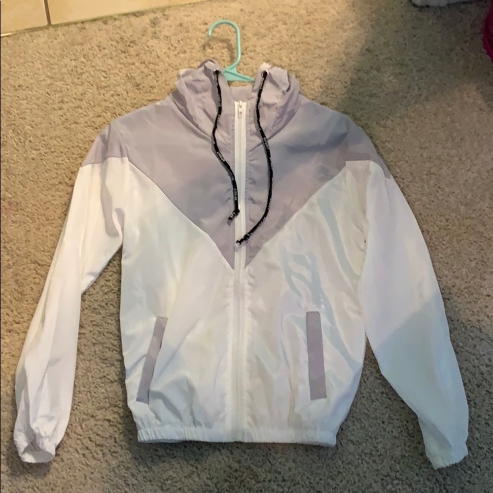 Lightweight Windbreaker